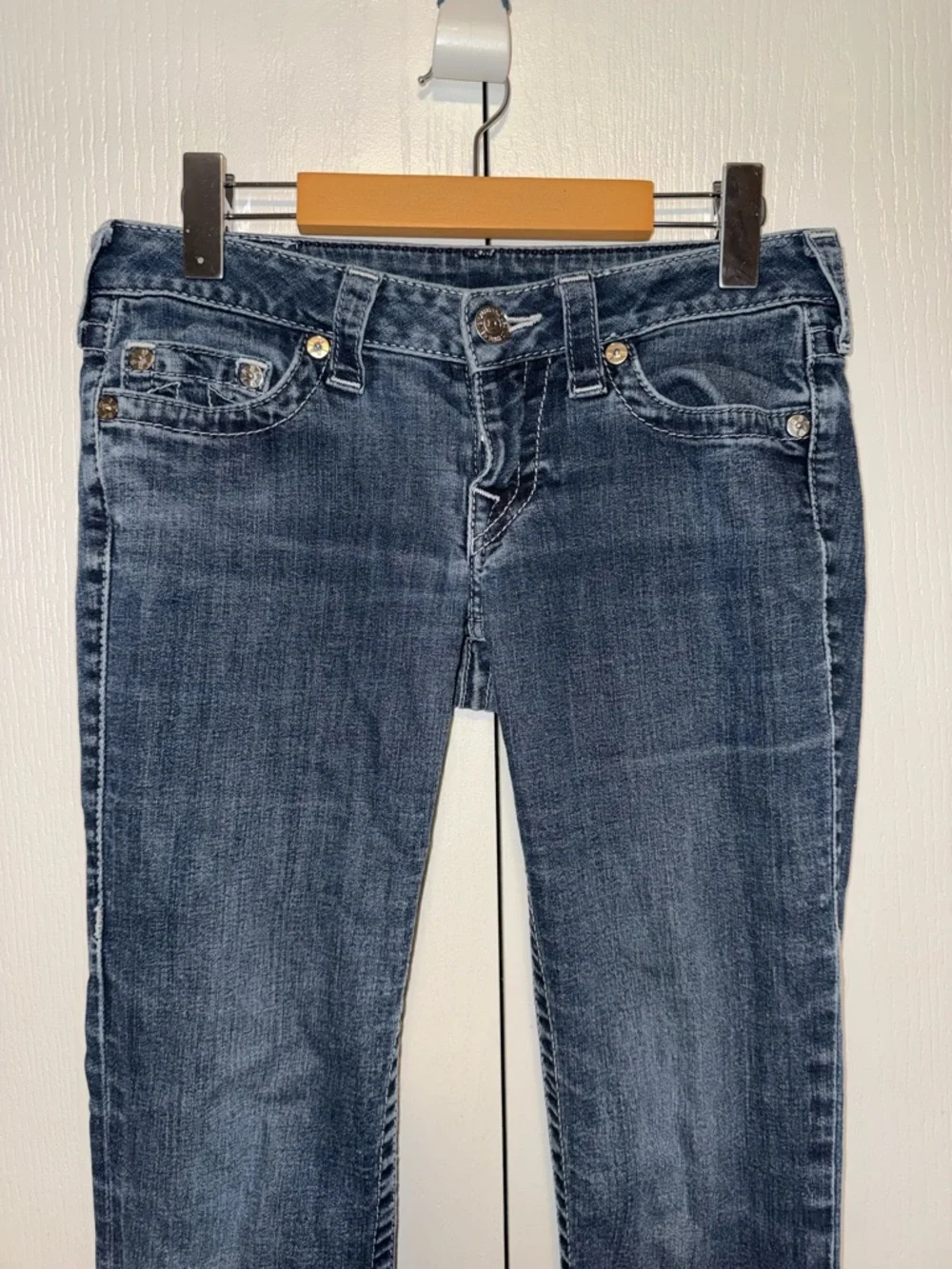 True Religion Billie Straight Embroidered Pockets Jeans - Picture 3 of 16